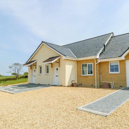 5 Yarmouth Cottages Freshwater Bagian luar foto