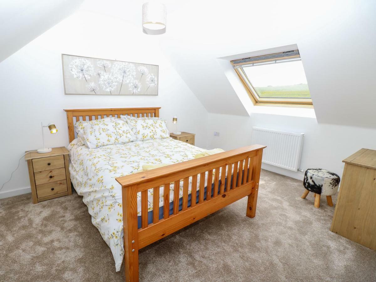 5 Yarmouth Cottages Freshwater Bagian luar foto